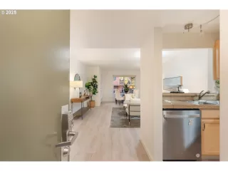 Photo #1: 575217834 Listing