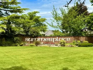 Photo #3: 575336219 Listing