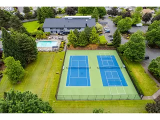 Photo #4: 575336219 Listing