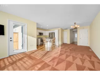 Photo #5: 575713702 Listing 