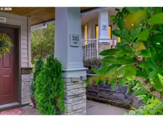 Photo #3: 575965627 Listing