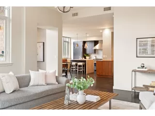 Photo #3: 576493727 Listing 