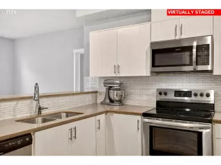 Photo #2: 576850495 Listing