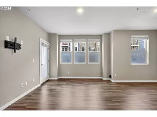 Photo #6: 576850495 Listing