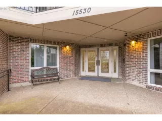 Photo #3: 577108916 Listing 