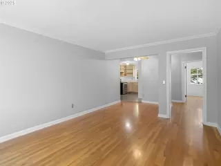 Photo #2: 577300145 Listing