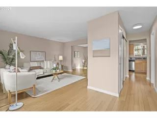 Photo #6: 577562370 Listing 