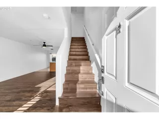 Photo #2: 577677512 Listing