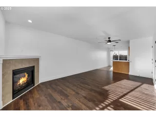 Photo #4: 577677512 Listing