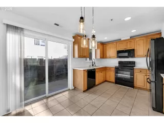 Photo #5: 577677512 Listing