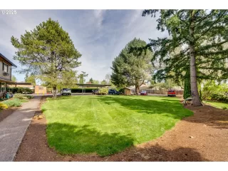 Photo #2: 577969953 Listing