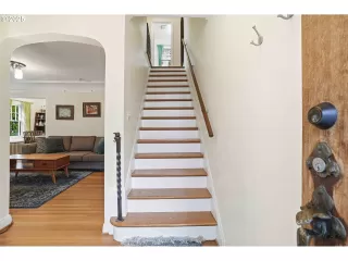 Photo #4: 577983214 Listing 