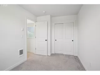 Photo #6: 578153844 Listing 