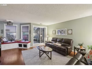 Photo #5: 578352094 Listing 