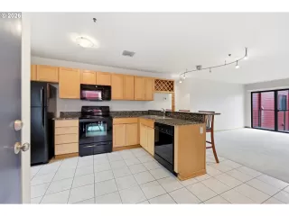 Photo #3: 578477668 Listing 