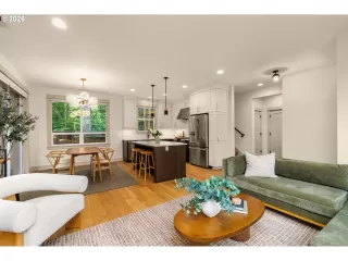 Photo #5: 578547544 Listing 