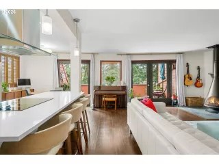 Photo #6: 579408459 Listing 