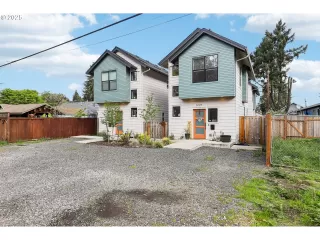 More Details about MLS # 579417453 : 5127 SE DUKE ST