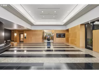 Photo #3: 579796932 Listing