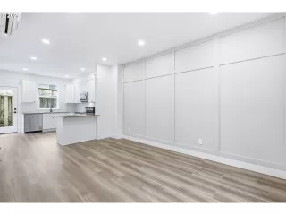 Photo #6: 580167423 Listing 