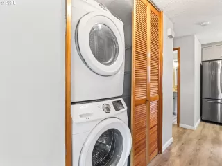 Photo #2: 580313705 Listing