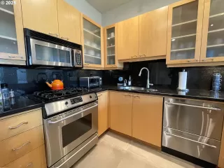 Photo #3: 580466844 Listing