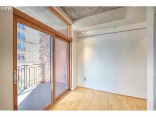 Photo #1: 580598754 Listing