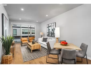 Photo #6: 581194284 Listing 