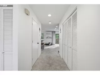 Photo #4: 581691336 Listing 