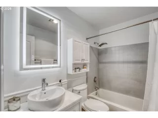 Photo #6: 582624026 Listing 