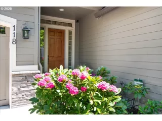 Photo #1: 582763457 Listing 