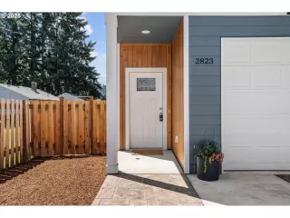 Photo #2: 583310563 Listing