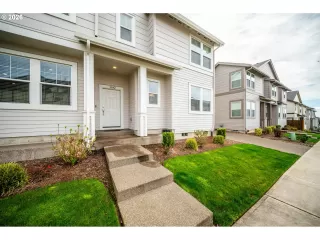 Photo #4: 583597294 Listing