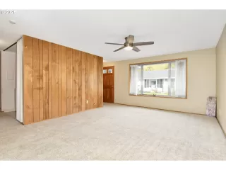 Photo #1: 583603244 Listing