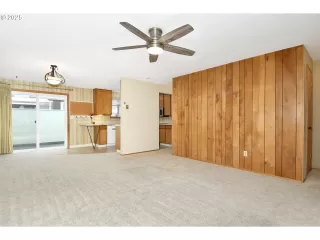 Photo #2: 583603244 Listing