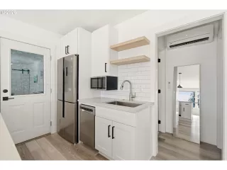 Photo #1: 583619855 Listing 