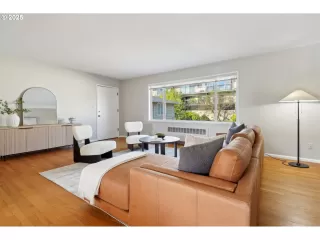 Photo #1: 583721091 Listing