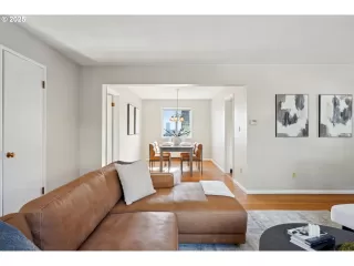 Photo #4: 583721091 Listing