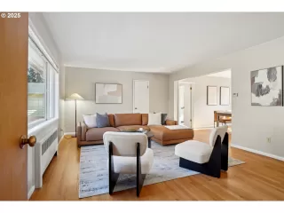 Photo #5: 583721091 Listing