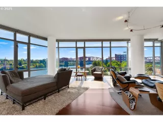 Photo #3: 584710761 Listing