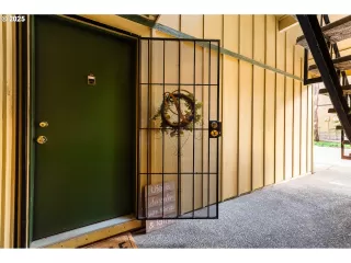 Photo #4: 586787344 Listing