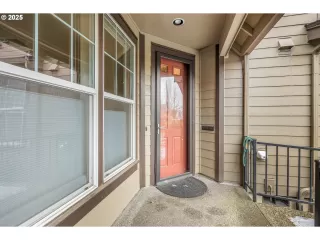 Photo #4: 586885395 Listing 