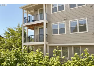 Photo #1: 586960934 Listing 