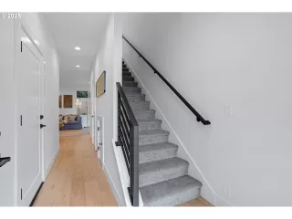 Photo #4: 587123795 Listing 