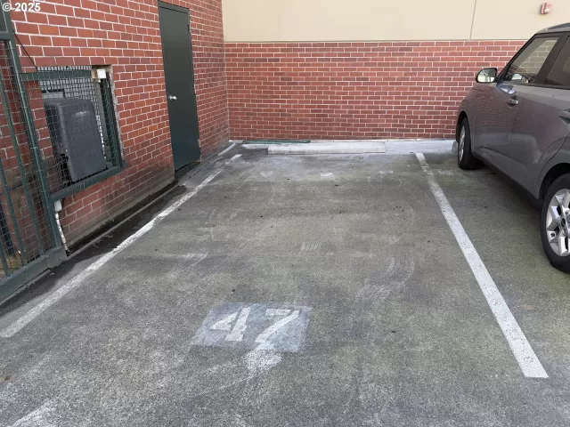 MLS: 587300961 Condo For Sale