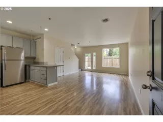 Photo #1: 587533510 Listing