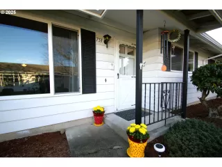 Photo #4: 587728738 Listing 