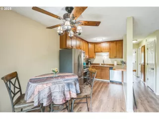 Photo #2: 588089674 Listing