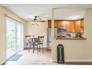 Photo #4: 588089674 Listing