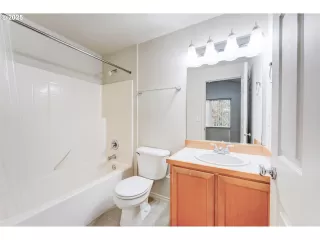 Photo #2: 588618914 Listing